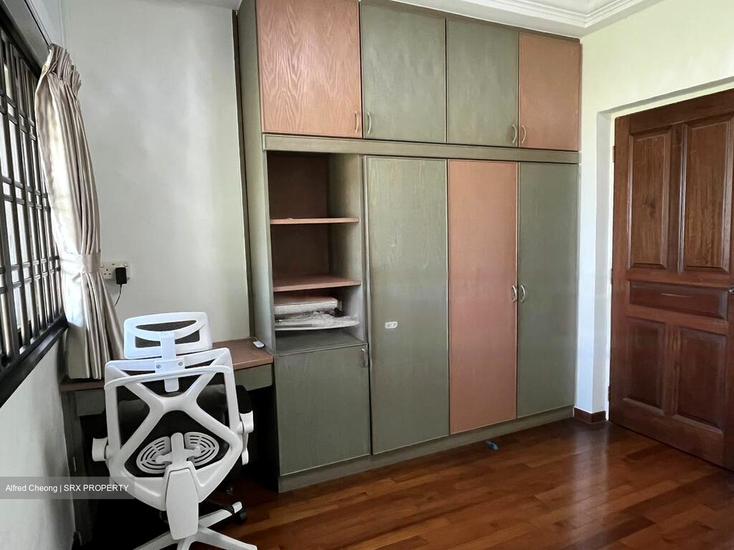 Blk 547 Jurong West Street 42 (Jurong West), HDB Executive #460793811